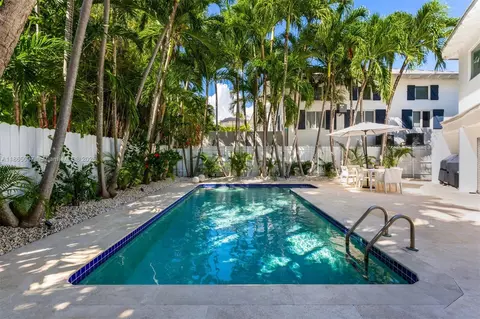 Exterior - 200 W Mcintyre St, Key Biscayne, FL 33149 photo 24 of 28