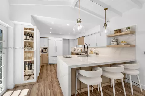Kitchen - 200 W Mcintyre St, Key Biscayne, FL 33149 photo 1 of 7