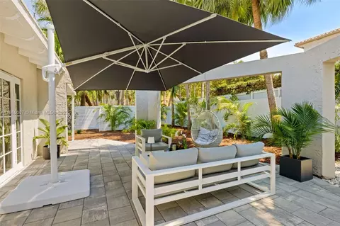 Exterior - 200 W Mcintyre St, Key Biscayne, FL 33149 photo 6 of 28