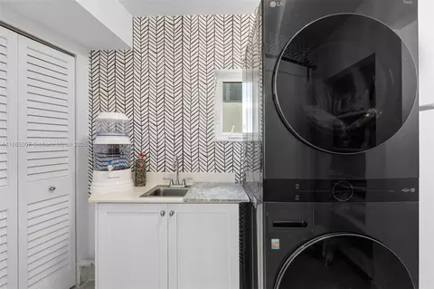 Other - 200 W Mcintyre St, Key Biscayne, FL 33149 photo 14 of 17