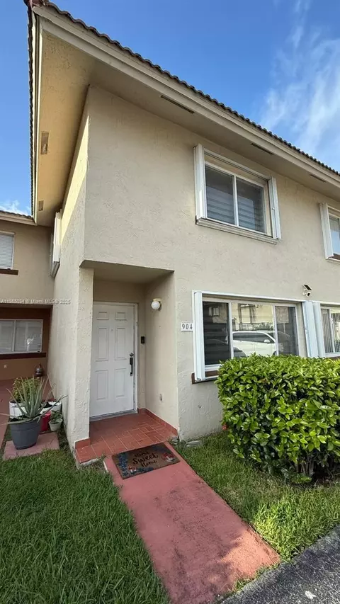 431 NW 82nd Ave #904, Miami, FL 33126