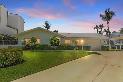 19125 Waterway Rd, Jupiter, FL 33469