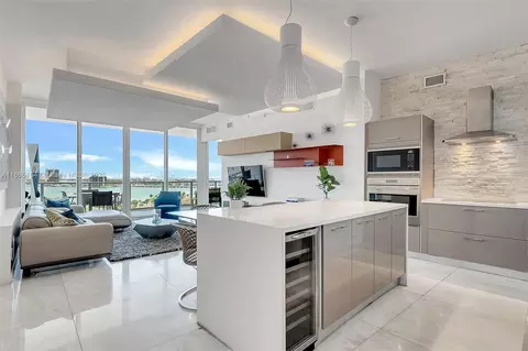 2020 N Bayshore Dr #1006, Miami, FL 33137