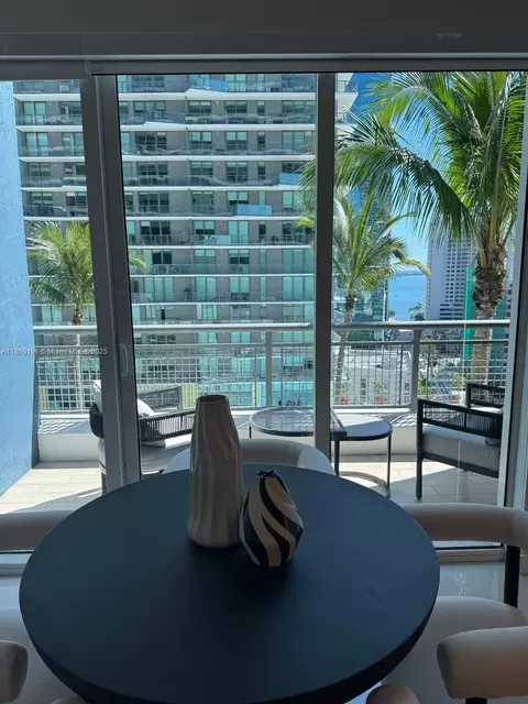 60 SW 13th St #1406, Miami, FL 33130