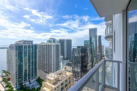 1060 Brickell Ave #3601, Miami, FL 33131