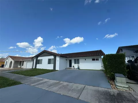 1051 NW 128th Ave, Miami, FL 33182