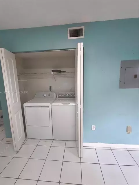 Other - Undisclosed, Hialeah, FL 33018 photo 2 of 7