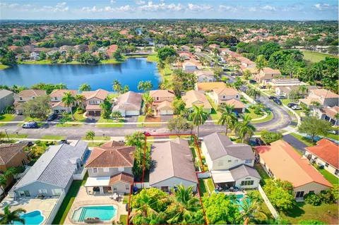 19253 NW 22nd St, Pembroke Pines, FL 33029