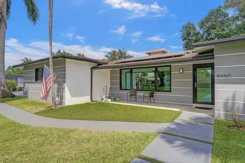 4660 SW 37th Ave, Fort Lauderdale, FL 33312