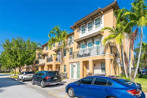 14749 SW 9th St #3110, Pembroke Pines, FL 33027
