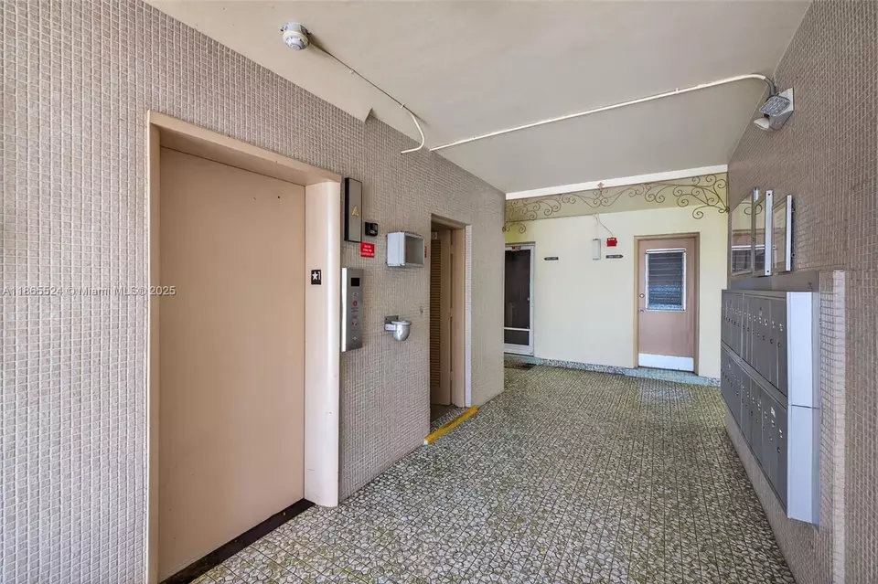 Entry Way - 16901 NE 13th Ave #210, Miami, FL 33162 photo 2 of 2