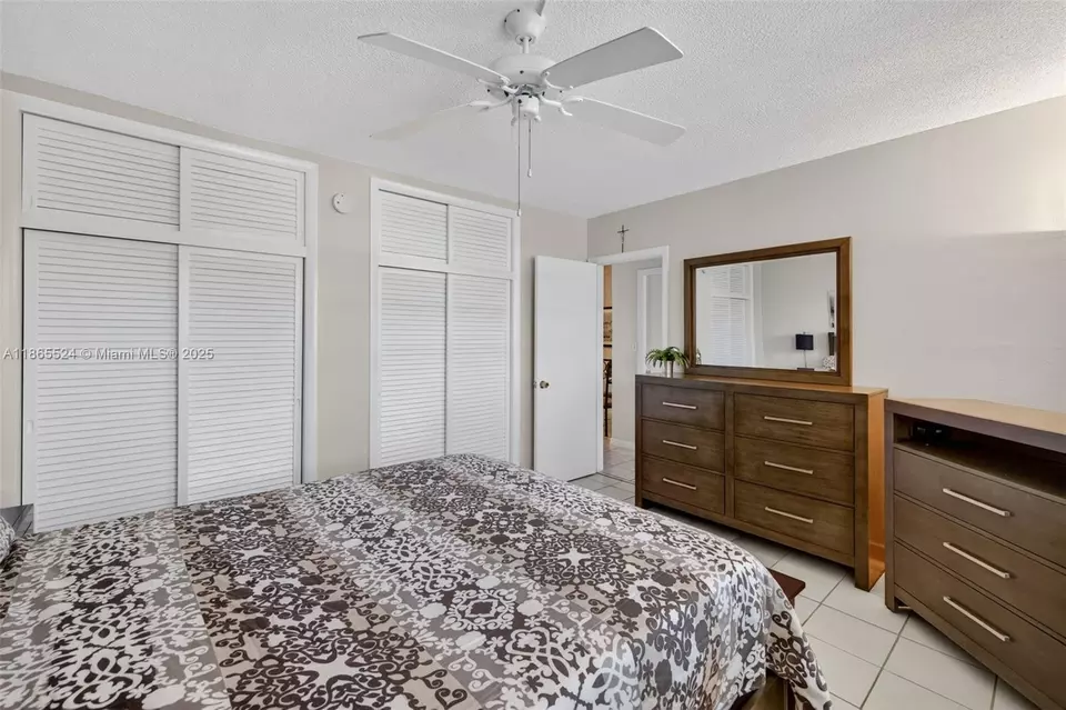 Bedroom - 16901 NE 13th Ave #210, Miami, FL 33162 photo 3 of 3