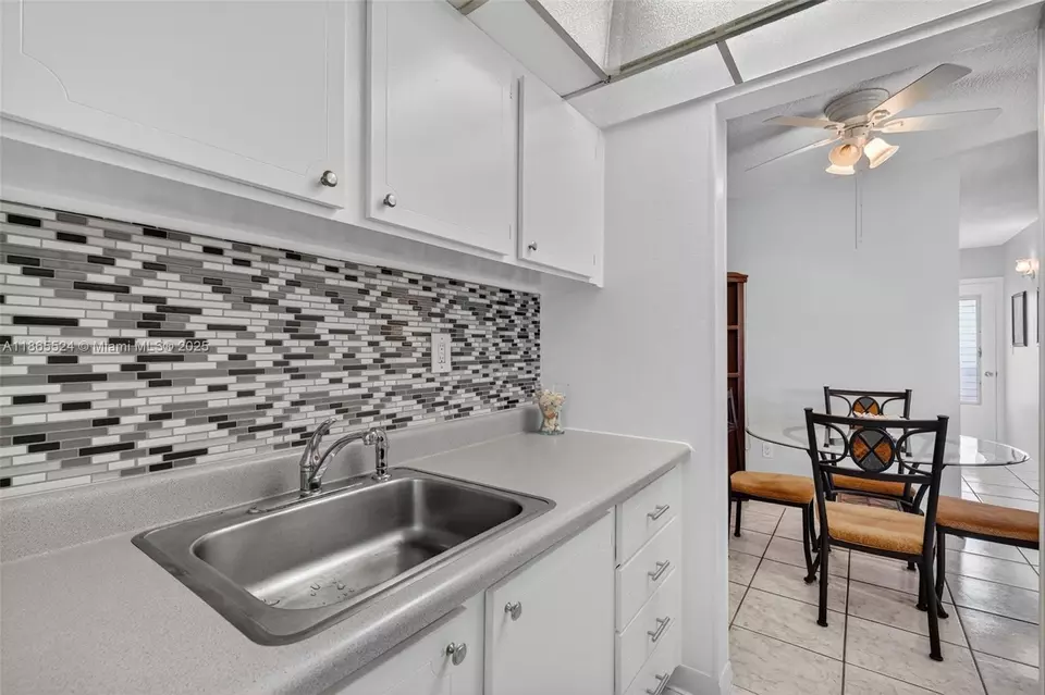 Kitchen - 16901 NE 13th Ave #210, Miami, FL 33162 photo 4 of 4