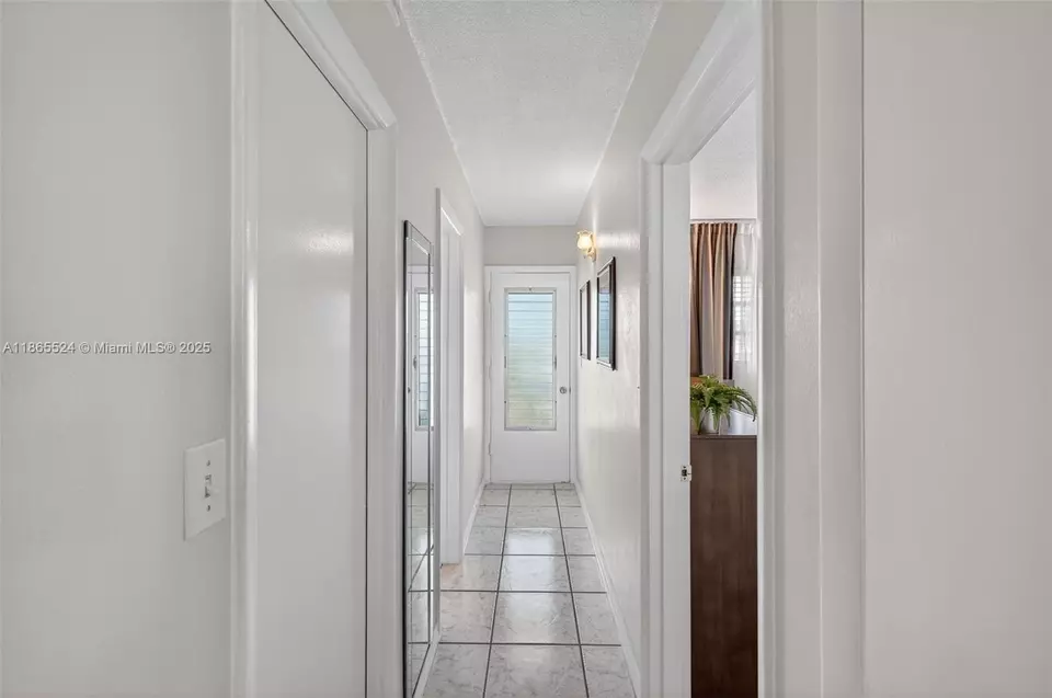 Entry Way - 16901 NE 13th Ave #210, Miami, FL 33162 photo 1 of 2