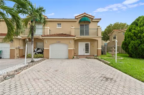 7073 SW 158th Ct, Miami, FL 33193