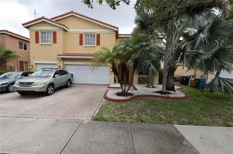 20521 NW 7th Ct, Miami Gardens, FL 33169
