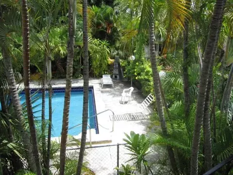 645 NE 77th St #6, Miami, FL 33138