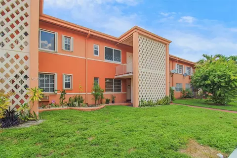 3451 SW 11th St #8A, Miami, FL 33135