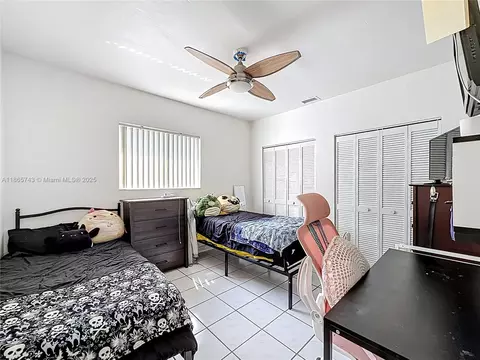 Other - 675 W 30th St, Hialeah, FL 33012 photo 4 of 4