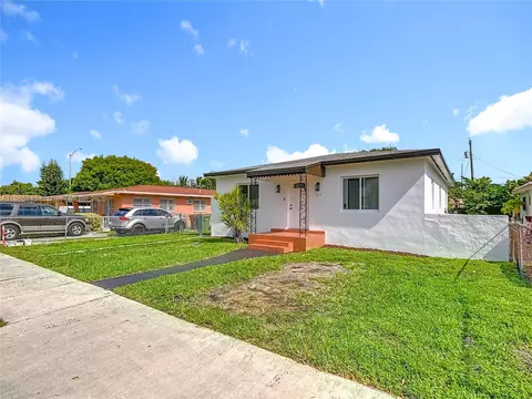 Exterior - 675 W 30th St, Hialeah, FL 33012 photo 1 of 3