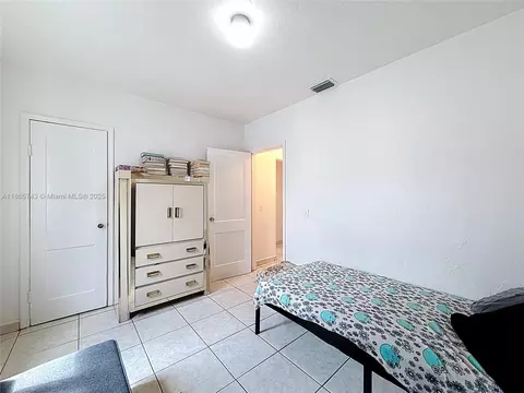 Bedroom - 675 W 30th St, Hialeah, FL 33012 photo 3 of 3
