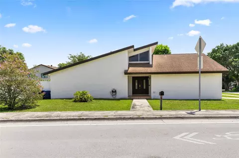 11621 SW 132nd Ave, Miami, FL 33186