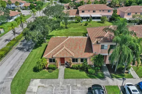 20839 NW 1st St, Pembroke Pines, FL 33029