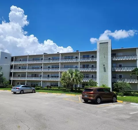 339 Southampton B #339, West Palm Beach, FL 33417