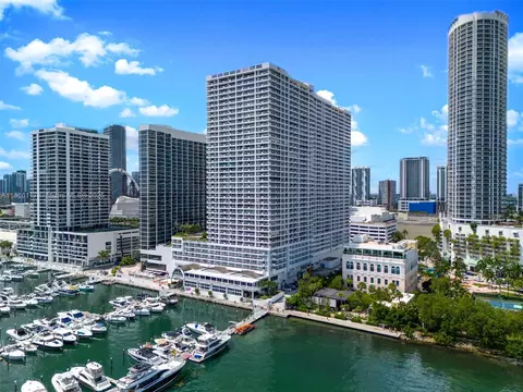 1717 N Bayshore Dr #A-3752, Miami, FL 33132