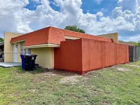 805 NW 13th St, Fort Lauderdale, FL 33311