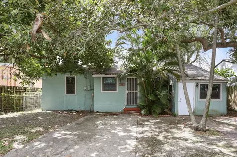 118 NW 44th St, Miami, FL 33127