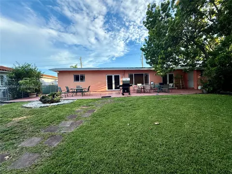 Undisclosed, Hialeah, FL 33014 photo 7
