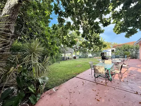 Undisclosed, Hialeah, FL 33014 photo 8
