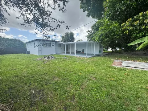 Exterior - 105 E 55th St, Hialeah, FL 33013 photo 7 of 8