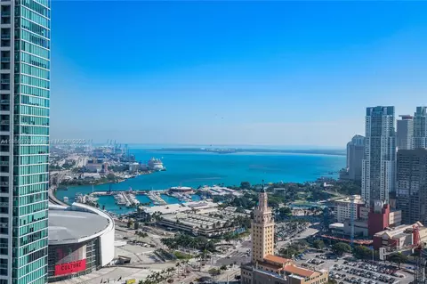 851 NE 1st Ave #3203, Miami, FL 33132