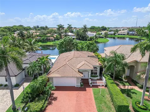 9510 SW 164th Ct, Miami, FL 33196