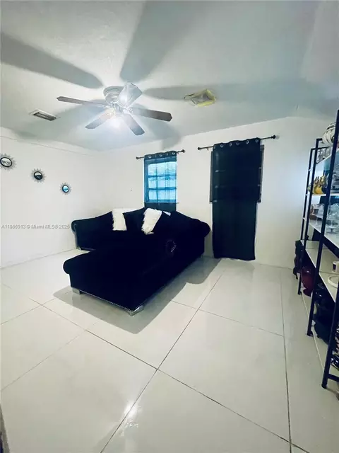 2751 NW 99th St, Miami, FL 33147