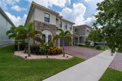 8475 NW 39th Ct, Coral Springs, FL 33065