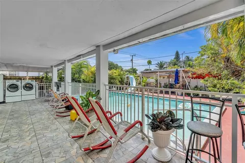 Other - 690 SE 8th St, Hialeah, FL 33010 photo 8 of 9