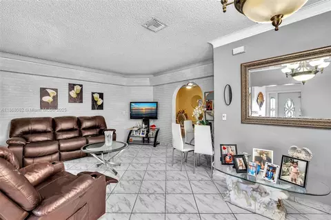 Other - 690 SE 8th St, Hialeah, FL 33010 photo 7 of 9