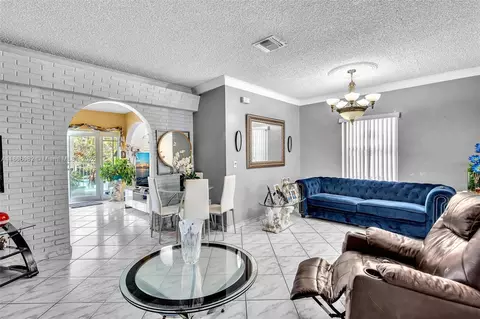 Other - 690 SE 8th St, Hialeah, FL 33010 photo 6 of 9