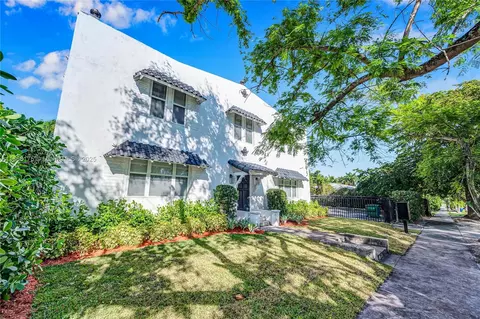 893 NE 81st St, Miami, FL 33138