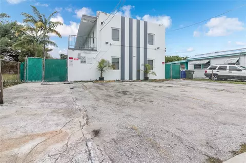 1245 NW 60th St, Miami, FL 33142