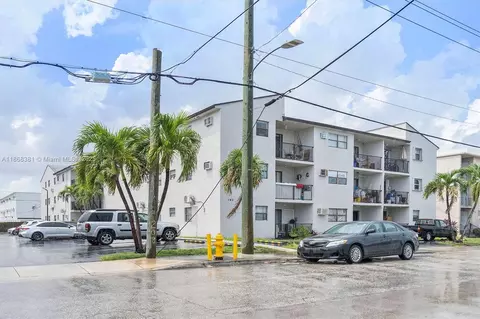 142 SW 18th Ave #35, Miami, FL 33135