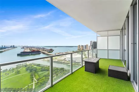 1100 Biscayne Blvd #4004, Miami, FL 33132