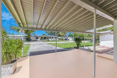 Exterior - 650 NE 178 St, Miami, FL 33162 photo 8 of 9
