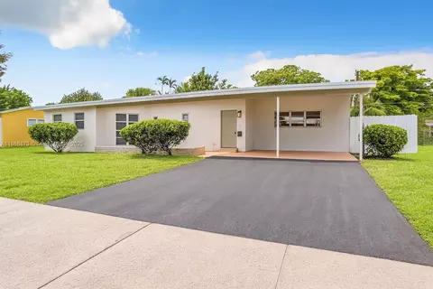 Other - 650 NE 178 St, Miami, FL 33162 photo 1 of 7