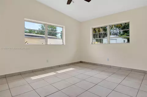 Bedroom - 650 NE 178 St, Miami, FL 33162 photo 6 of 8