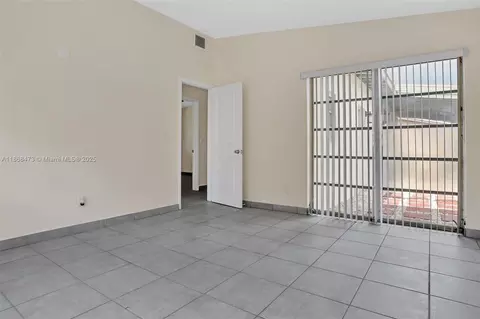 Bedroom - 650 NE 178 St, Miami, FL 33162 photo 1 of 8