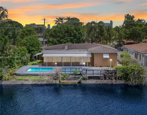 12488 N Bayshore Dr, North Miami, FL 33181